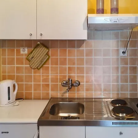 Milostic Διαμέρισμα *